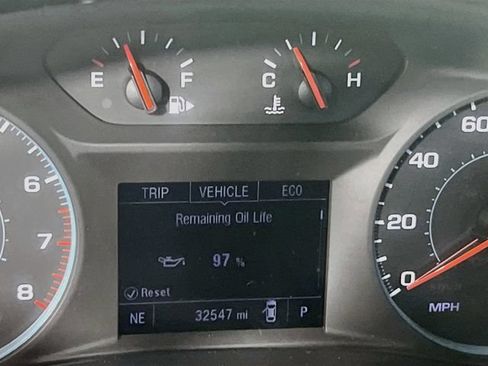 Used 2025 Chevrolet Malibu LT FWD image 11