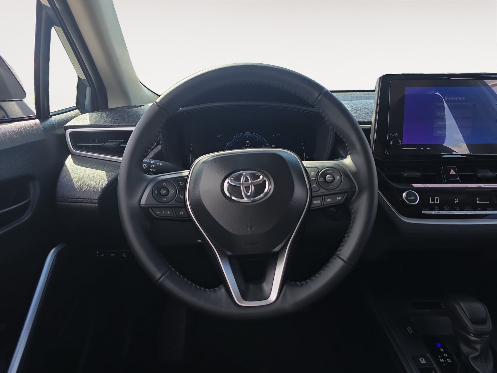 New 2026 Toyota Corolla Cross LE w/ Moonroof Package FWD image 12