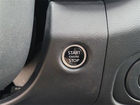 Used 2023 Nissan Frontier Pro-X w/ Pro-X Premium Package image 17