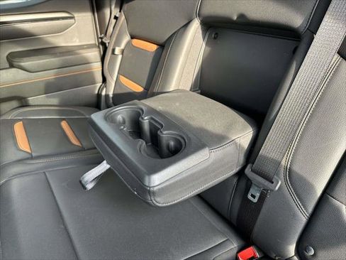 Used 2023 GMC Sierra 1500 AT4 w/ Technology Package image 22