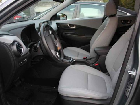 Used 2021 Hyundai Kona Limited w/ Cargo Package image 21