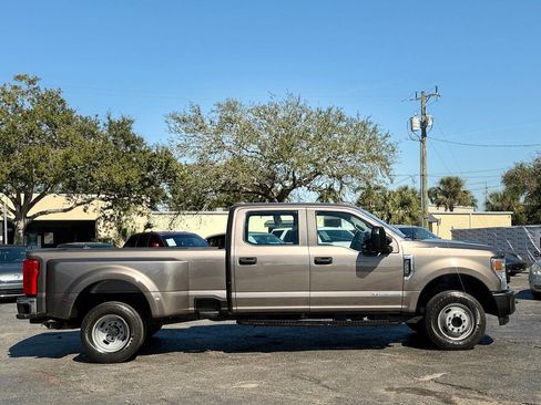 Used 2022 Ford F350 XL w/ Power Equipment Group image 13