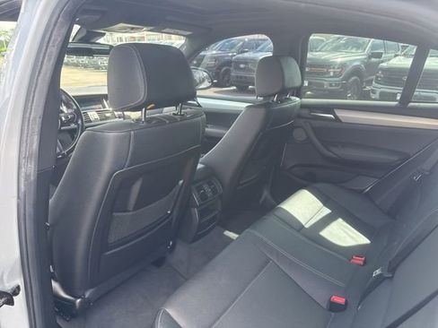 Used 2018 BMW X4 M40i image 24