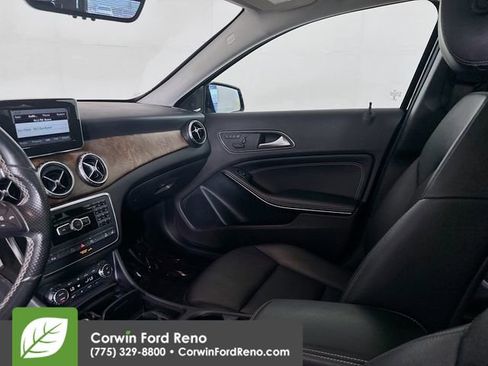 Used 2015 Mercedes-Benz GLA 250 4MATIC image 21