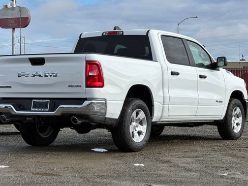 New 2026 RAM 1500 4x4 Crew Cab image 3