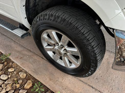 Used 2018 RAM 2500 Longhorn image 29