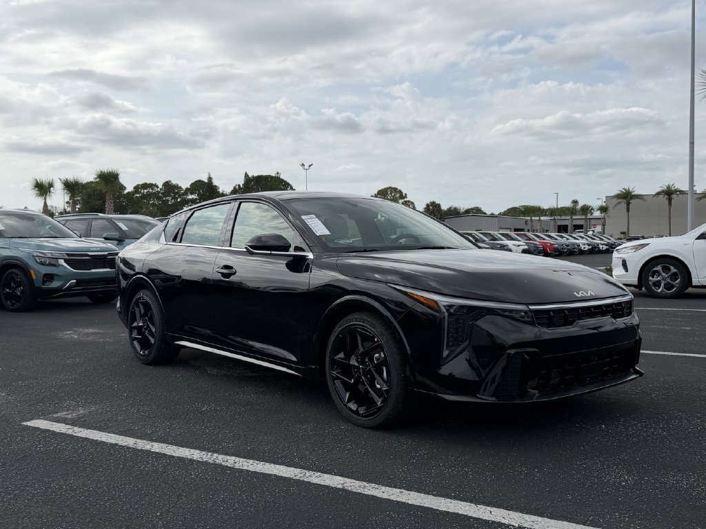 New 2026 Kia K4 GT-Line Turbo FWD image 2