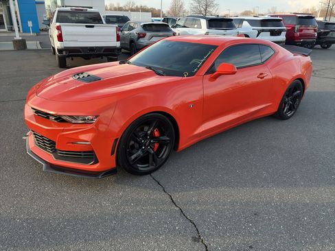 Used 2020 Chevrolet Camaro SS image 3
