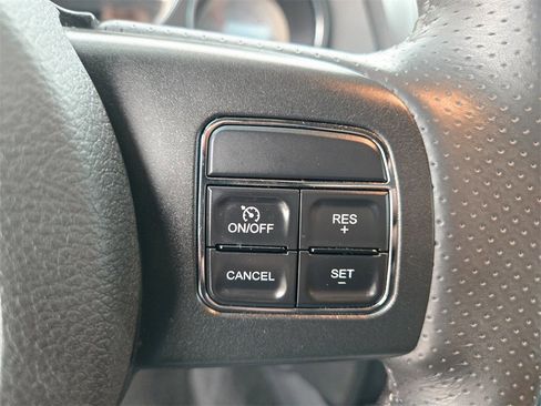 Used 2014 Dodge Challenger R/T image 16