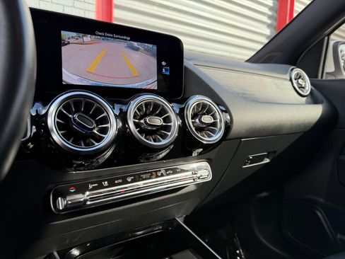 Used 2023 Mercedes-Benz GLA 250 4MATIC image 20