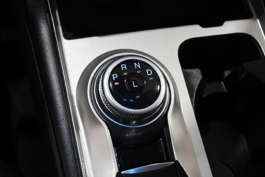 Used 2022 Ford Explorer XLT AWD/4WD image 25