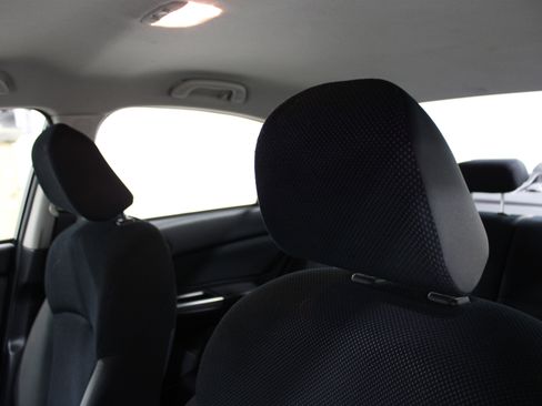 Used 2016 Subaru Impreza 2.0i Premium image 5