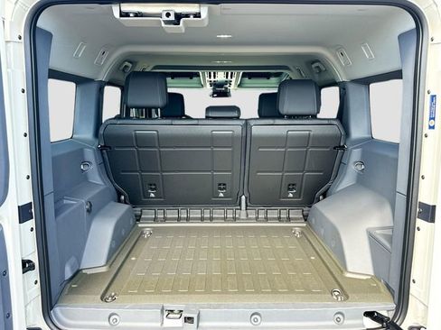 Used 2025 INEOS Grenadier Fieldmaster Edition image 24