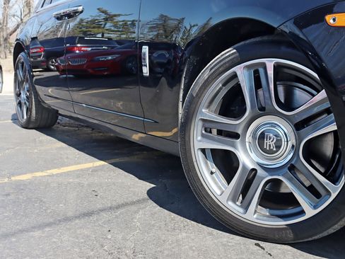 Used 2015 Rolls-Royce Ghost RWD image 5