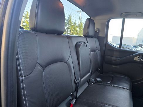 Used 2013 Nissan Frontier PRO-4X w/ Pro-4x Luxury Pkg image 49
