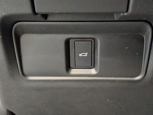 Certified 2025 Land Rover Discovery Sport S AWD/4WD image 27