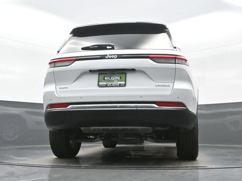 Used 2025 Jeep Grand Cherokee Laredo X w/ Luxury Tech Group I image 30