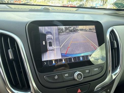 Used 2021 Chevrolet Equinox Premier FWD image 24