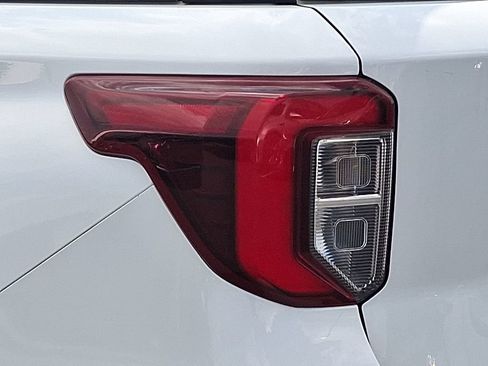 Used 2021 Ford Explorer ST AWD/4WD image 11