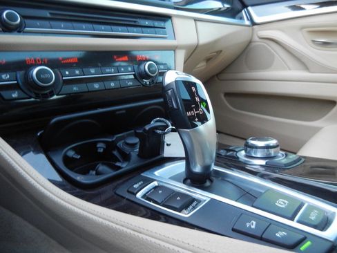 Used 2012 BMW 535i xDrive Sedan image 41