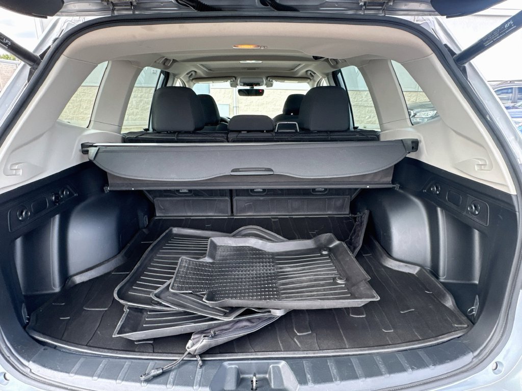 Used 2021 Subaru Forester Premium AWD/4WD image 31