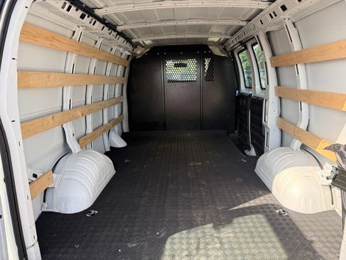 Used 2025 Chevrolet Express 2500 w/ Driver Convenience Package RWD image 28