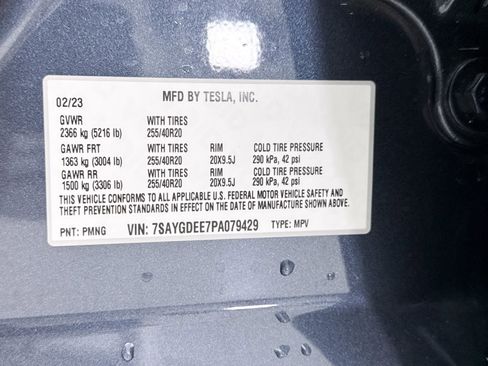 Used 2023 Tesla Model Y Long Range image 40