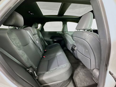 Used 2025 Lexus RX 350 image 31