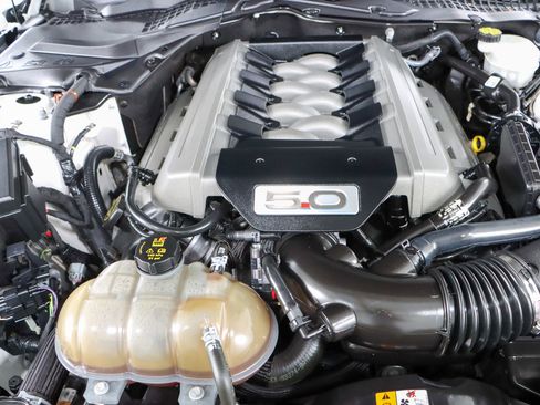 Used 2017 Ford Mustang GT Premium w/ Equipment Group 401A image 29