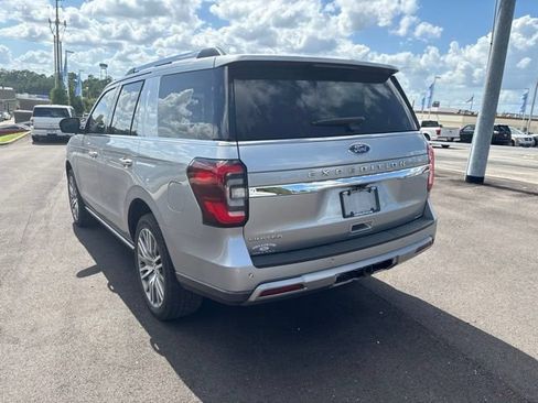 Used 2022 Ford Expedition Limited AWD/4WD image 5