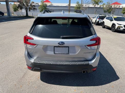 Used 2020 Subaru Forester Limited w/ Popular Package #3 image 6