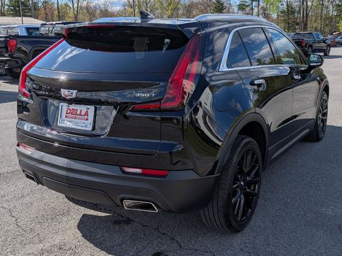 Used 2023 Cadillac XT4 Luxury w/ Cold Weather Package AWD/4WD image 8