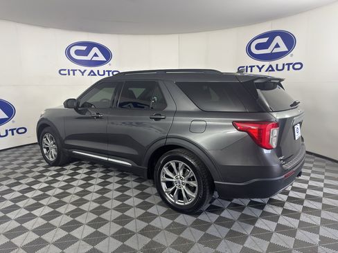 Used 2020 Ford Explorer XLT w/ Equipment Group 202A RWD image 5