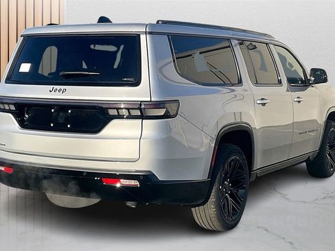 New 2026 Jeep Grand Wagoneer L Limited AWD/4WD image 9