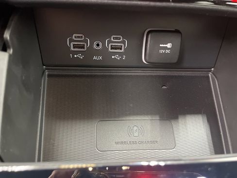 New 2025 Jeep Grand Cherokee Altitude image 17