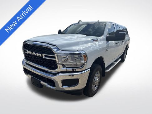 Used 2024 RAM 3500 Tradesman w/ Chrome Appearance Group AWD/4WD image 1