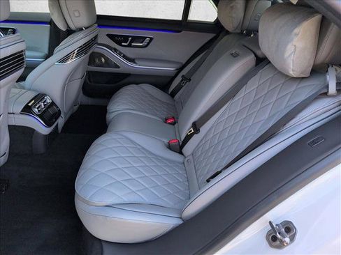 New 2026 Mercedes-Benz S 580 4MATIC Sedan image 16