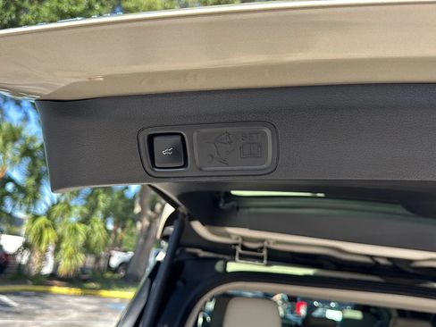 Used 2018 Ford Expedition Platinum AWD/4WD image 53