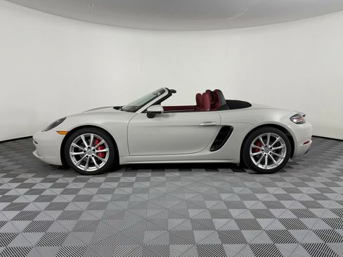 Certified 2023 Porsche 718 Boxster S RWD image 31