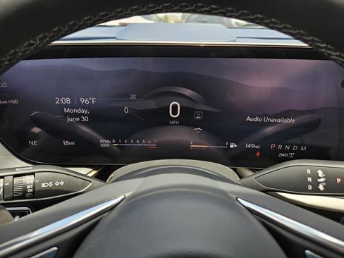 New 2025 Buick Envision Avenir image 9