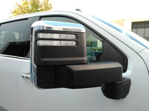 Used 2020 Chevrolet Silverado 3500 LTZ w/ LTZ Texas Edition image 22