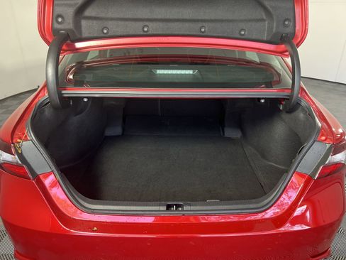 Used 2021 Toyota Camry SE image 35