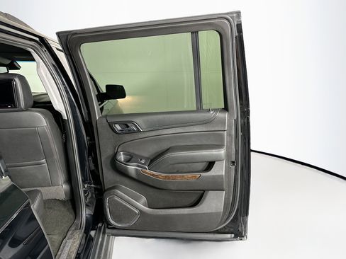 Used 2018 Chevrolet Suburban LT w/ Texas Edition Package image 32