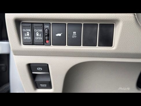 Certified 2025 Honda Odyssey EX-L image 33