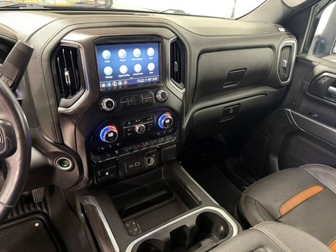 Used 2022 GMC Sierra 3500 AT4 AWD/4WD image 15