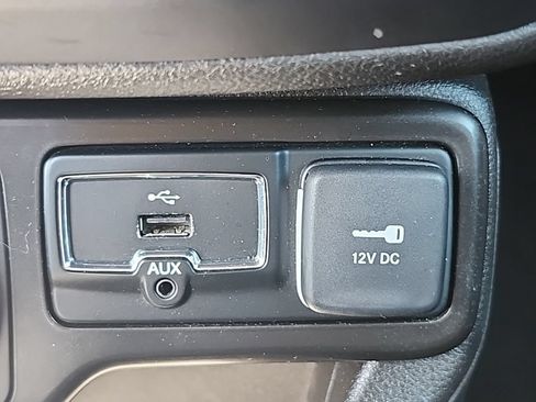 Certified 2021 Jeep Renegade Sport AWD/4WD image 9