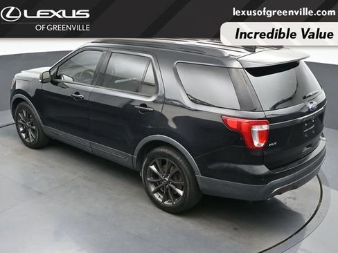 Used 2017 Ford Explorer XLT w/ Equipment Group 202A FWD image 37