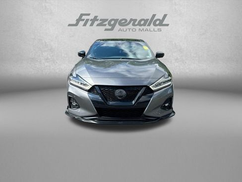 Used 2021 Nissan Maxima SR w/ Sport Mat Group FWD image 2