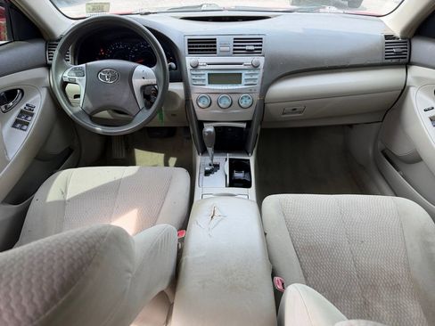 Used 2010 Toyota Camry FWD image 13