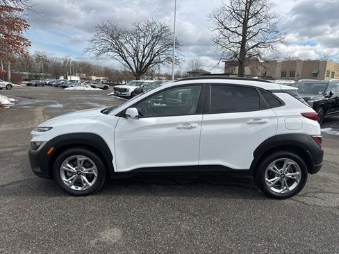 Certified 2023 Hyundai Kona SEL image 18